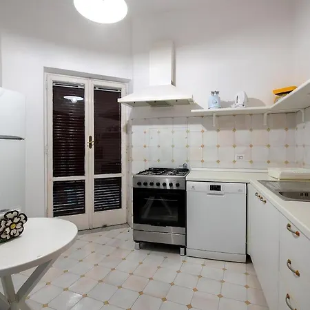 Casa Castagna شقة